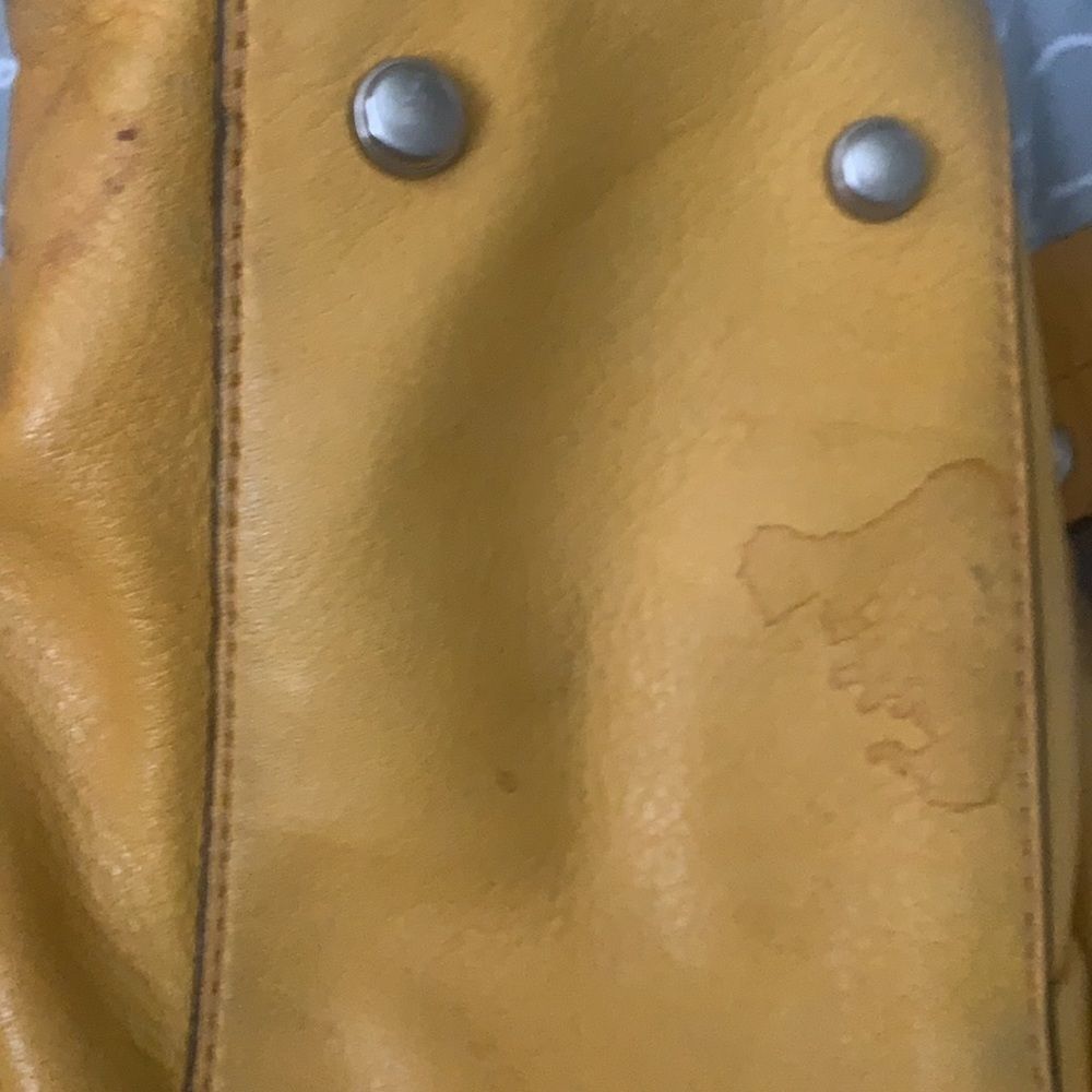 B. Makowsky Mustard Yellow Leather Shoulder Bag - Picture 8 of 9